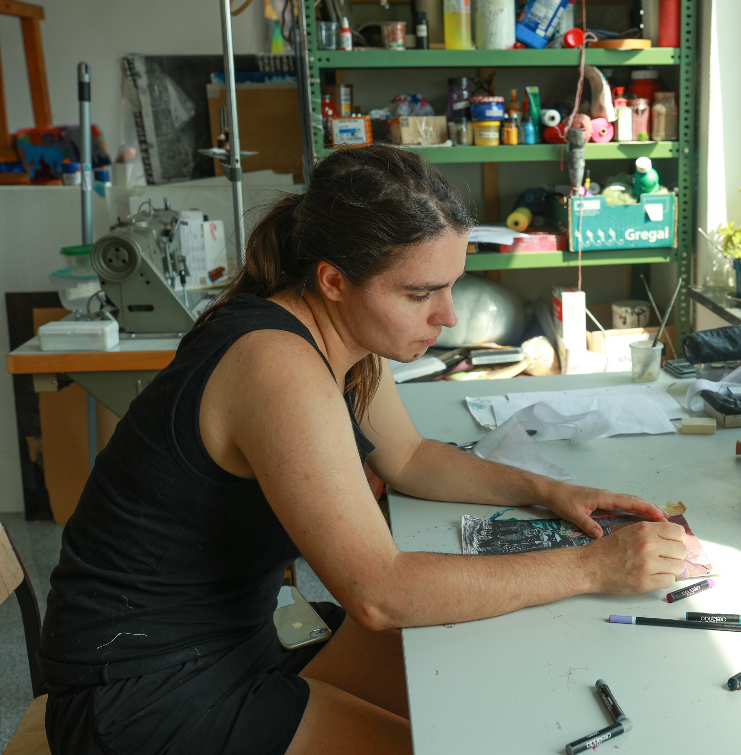 Künstler Portraitbild Rebecca Hilser Malerei / Textil Kunst